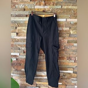 Banana Republic SLIM REFINED STRETCH CARGO PANT size 4